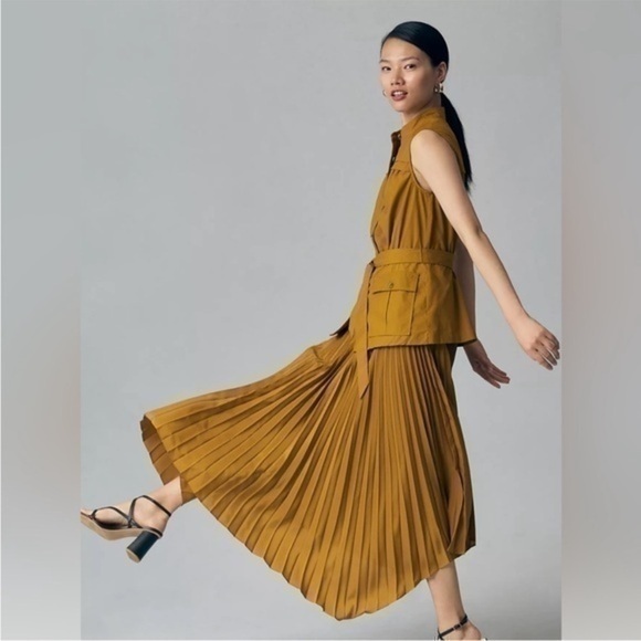 Anthropologie Dresses & Skirts - Anthropology safari pleated vest dress RARE!